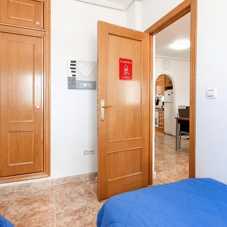 2 Bedroom Beautiful In Apartman Orihuela