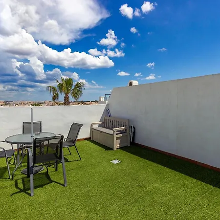 2 Bedroom Beautiful In Apartman Orihuela